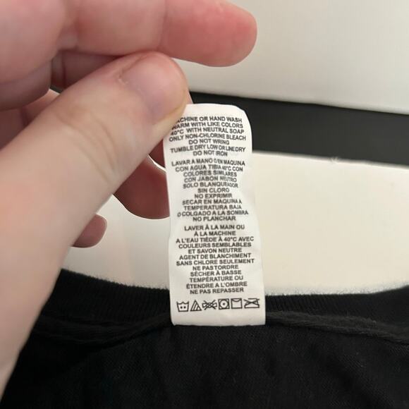 CHAINSAW MAN Makima Graphic Tee NEW Anime Black Short Sleeve Size L - Picture 5 of 6